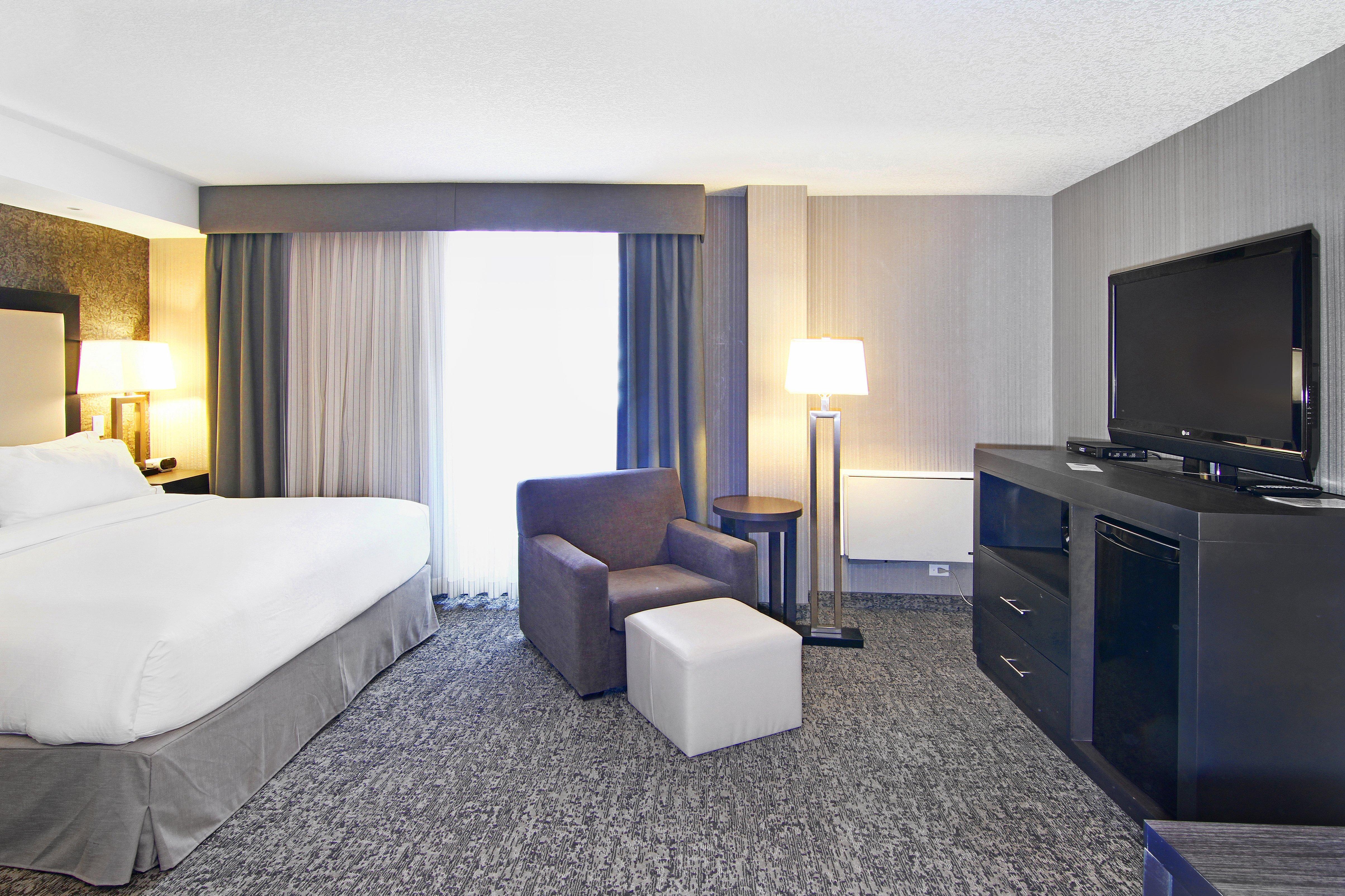 Holiday Inn Express And Suites Calgary By Ihg Exterior foto