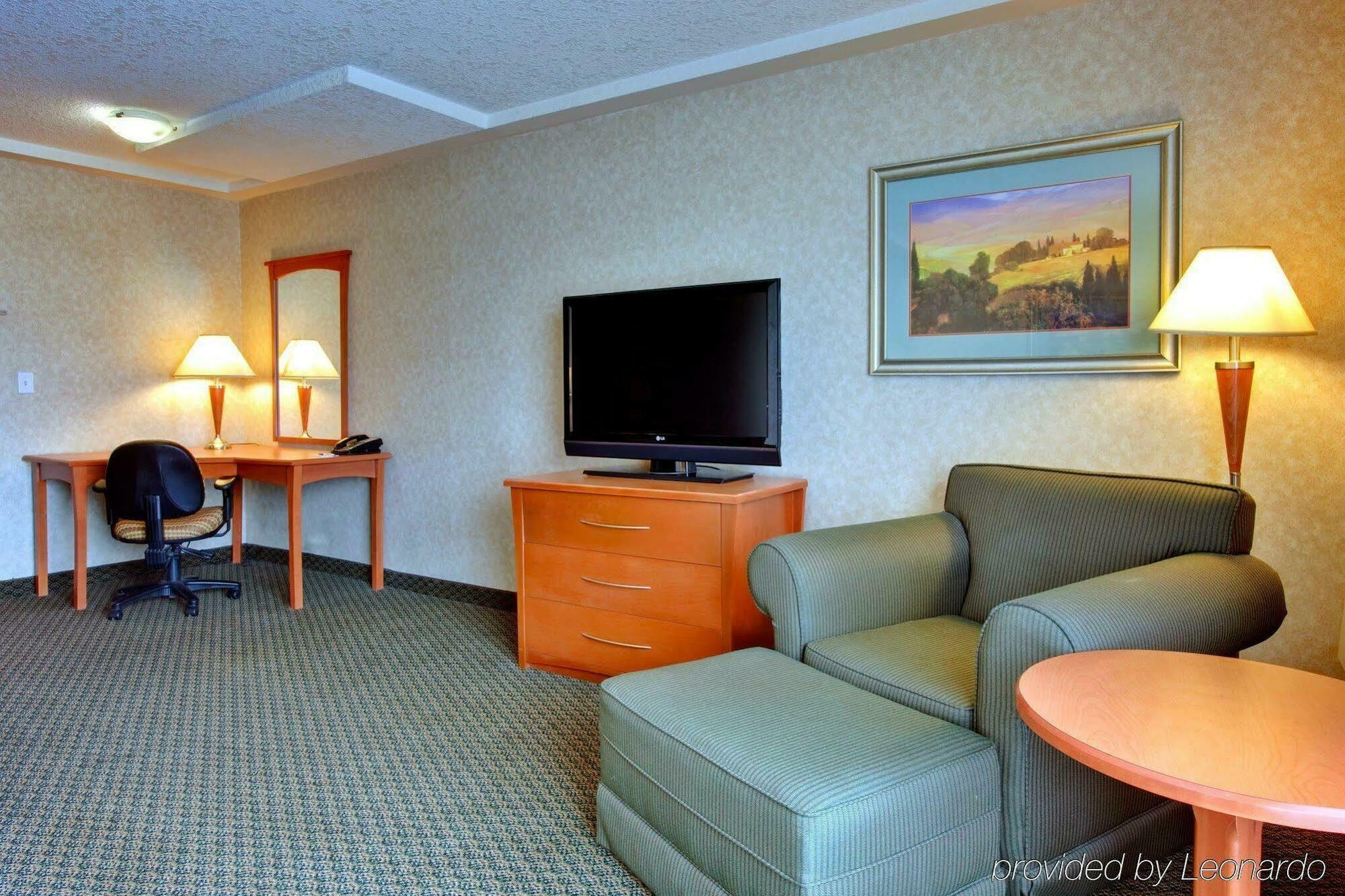 Holiday Inn Express And Suites Calgary By Ihg Cameră foto